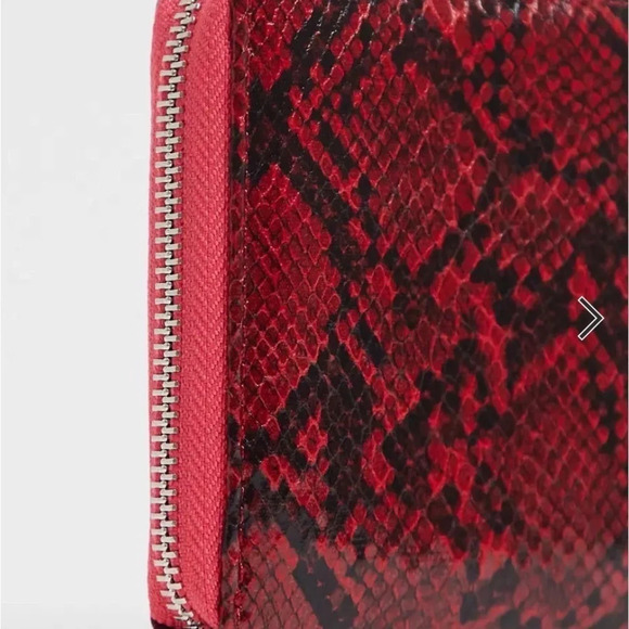 House Of Holland Red And Black Animal Snake Purse Zip Around Wallet NWT - Picture 3 of 9